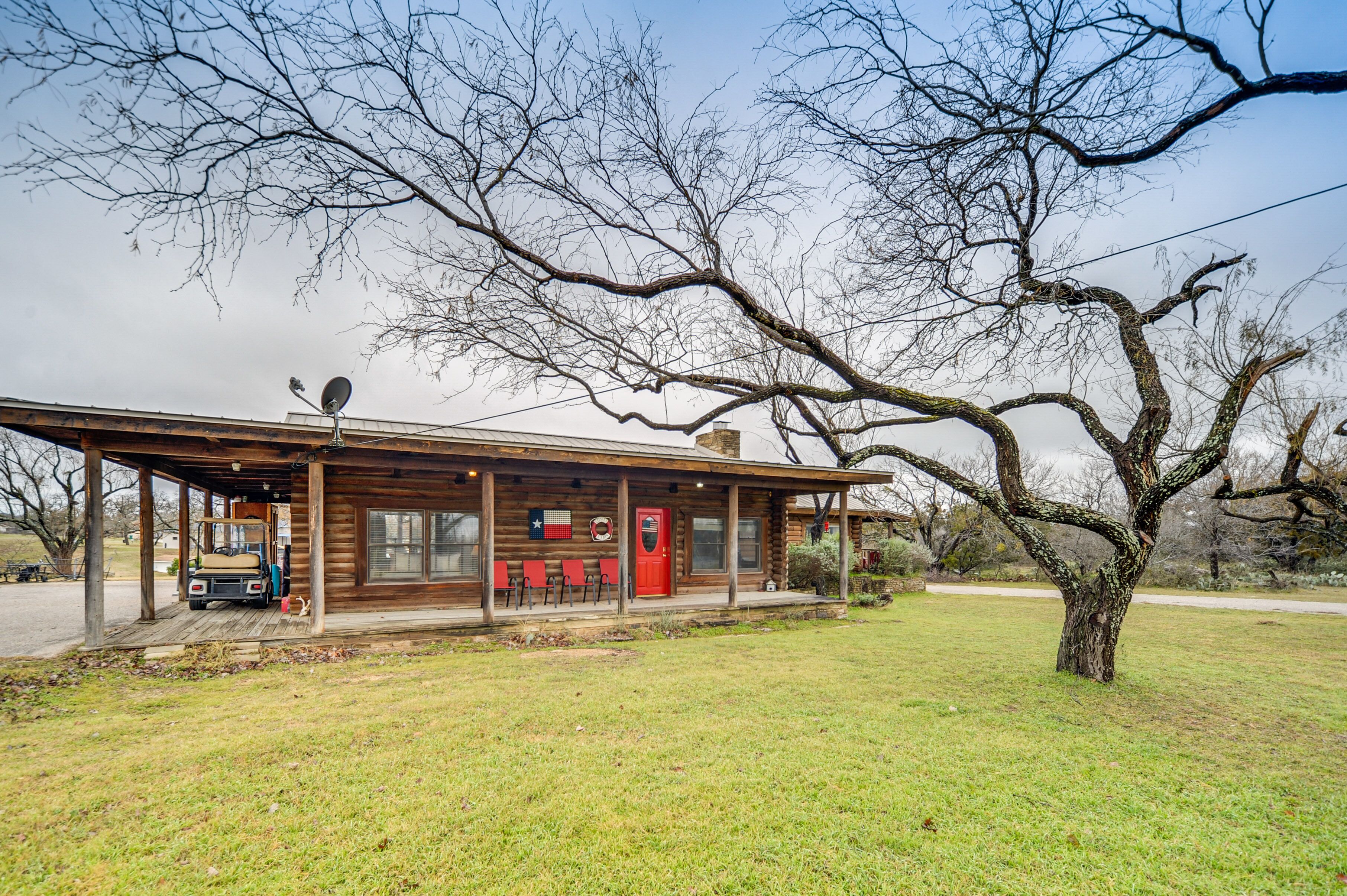 Lakefront Horseshoe Bay Home w/ Boat Dock