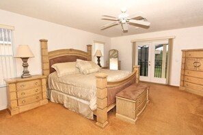 6 室のベッドルーム、アイロン / アイロン台、インターネット、ベッドシーツ