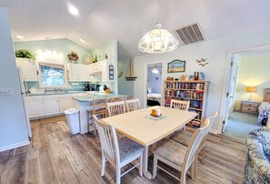 Dining - Miss Jo-Ann's: Rooftop Deck with Stunning Views (Surf City)