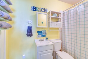 Gratis toalettartiklar, hårtork och handdukar