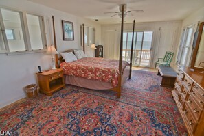 6 bedrooms, internet, bed sheets - Escape to Papa Jer's for Beachfront Fun (Surf City)