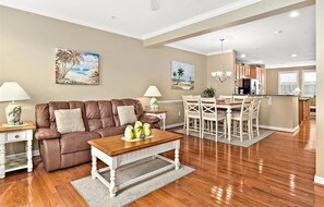 DVD player - Exceptional Luxury 5 Bedroom Townhouse With WiFi In Gated Community On Bayside With Indoor/Outdoor Pools, Private Beaches, Restaurant, And More Just Ten Minutes From Beach! (Ocean City)