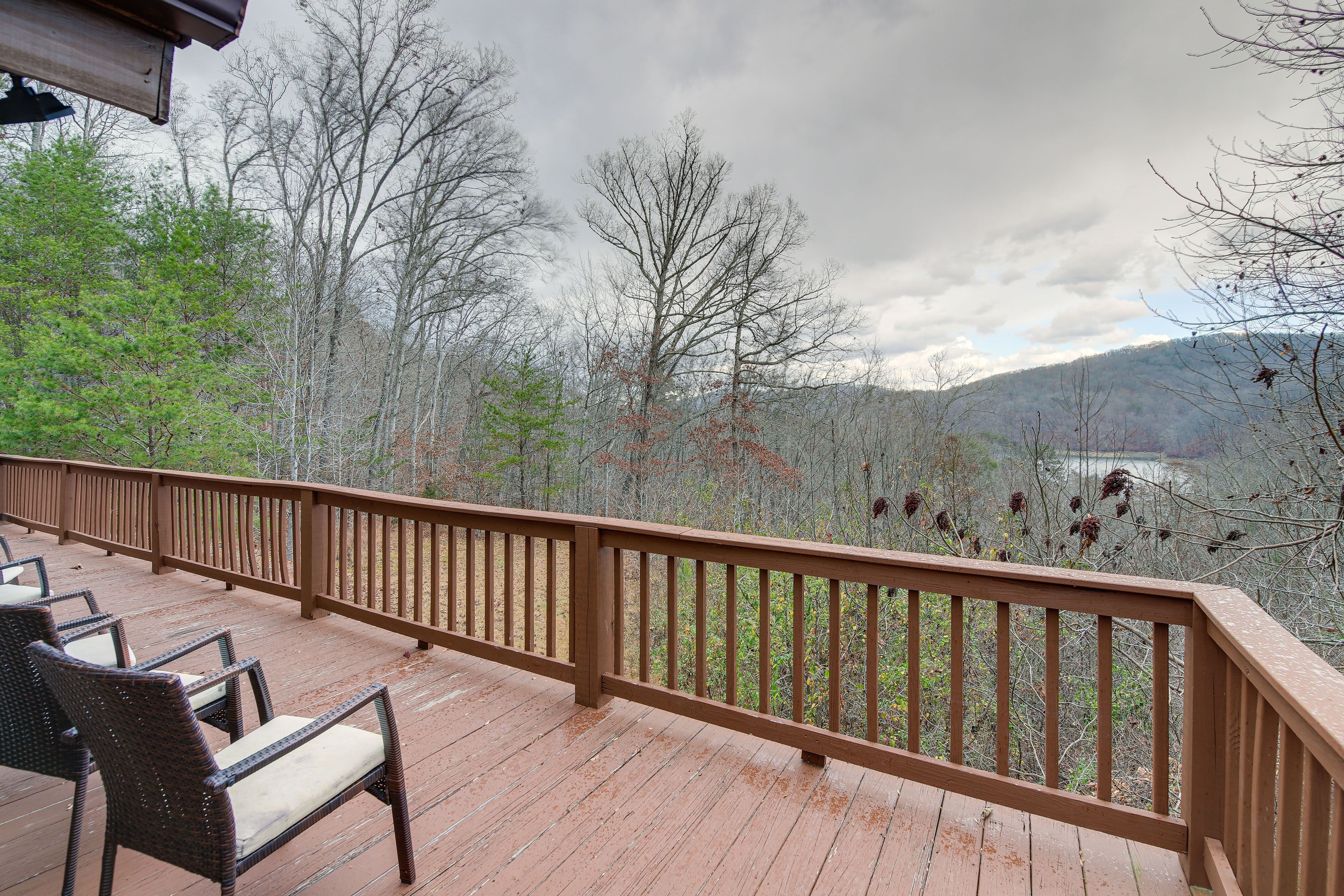 New Tazewell Hideaway w/ Deck & Norris Lake Views!
