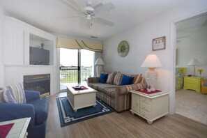 Fireplace, DVD player - Cozy, comfortable 2 bedroom bayside condo with WiFi, an outdoor pool, and a breathtaking view of the bay located midtown and just a few blocks from the beach! (Ocean City)