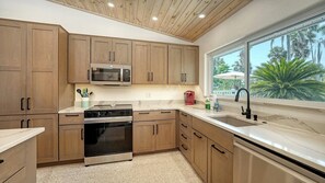 Nicht klassifiziertes Bild, 2 von 41, Schaltfläche