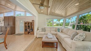 Immagine non classificata, 3 di 41, pulsante