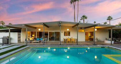 Midcentury Cool – Palm Springs Modern Home