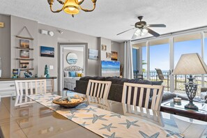 Interior - IP 213: Starlight Retreat - Kick back, relax, and enjoy Gulf-Front Living! (Fort Walton Beach)