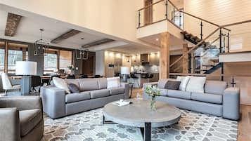 Télévision, cheminée, table de tennis de table, chaßne hi-fi