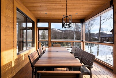Havre 117 Tremblant | Luxurious & Modern | Ski-in Ski-out / Tremblant Living