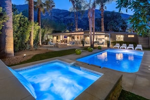 A heated pool - Mesa Mid-Century – Chic Poolside Escape (Palm Springs)