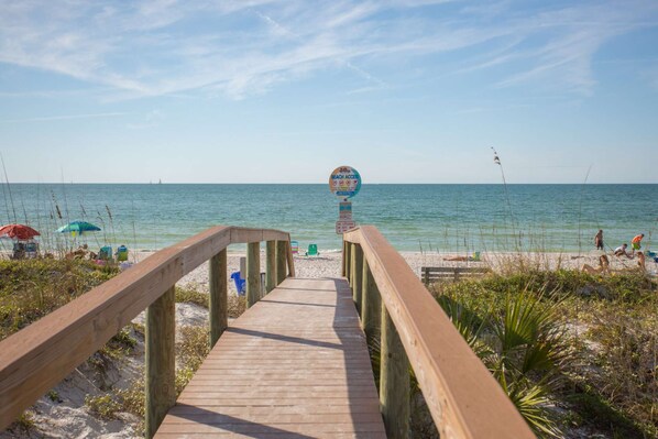 Beach nearby, beach towels, motor boating, fishing
