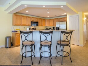 Mikrowelle, Geschirrspüler