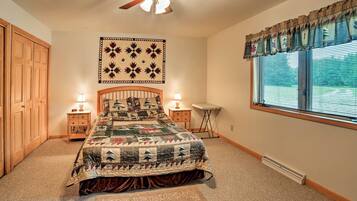 2 Schlafzimmer, Bügeleisen/Bügelbrett, Bettwäsche