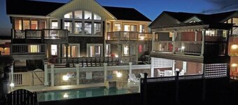 K1206 The Good Life. Oceanfront, Elevator, Pool, Hot Tub, PETS OK, Free WiFi!