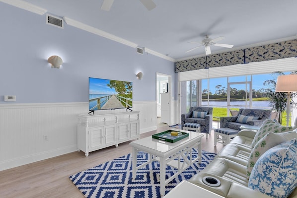 TV - SEAGRAPE at Greenlinks - Best View in Lely, Renovated Coastal Golf Villa! (Naples)