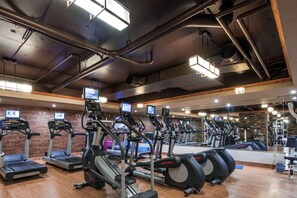 Unclassified image, 2 of 50, button