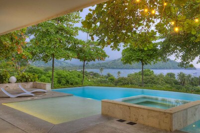 Ocean-View Villa Just Minutes from the Beach – Pure Paradise