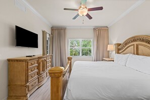 3 makuuhuonetta, silitysrauta/-lauta, ilmainen Wi-Fi, vuodevaatteet