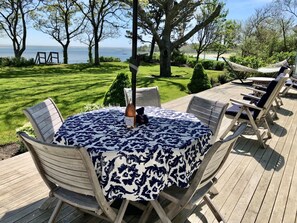 Outdoor dining - Beautiful sunsets and saltwater views from every room (North Chatham)