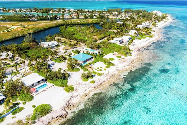 The Rum Point Club is a short 10 minute walk along the shoreline and around the bend. There you'll find a restaurant with an open-air bar, jet ski rentals, and excursions to Stingray City.