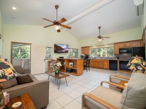 Unclassified image, 3 of 44, button - Aloha Aku Ohana2 Suite – Relaxing Garden Views Await (Kihei)