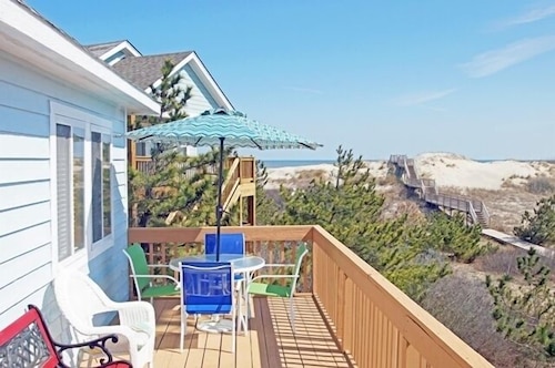 OS602- Private Pool, Hot Tub, WIFI, Oceanviews, Just Steps to the Beach!