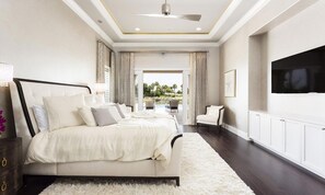 8 bedrooms, iron/ironing board, WiFi, bed sheets