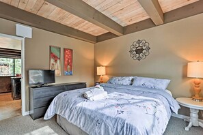 3 habitaciones, tabla de planchar con plancha, internet y ropa de cama 