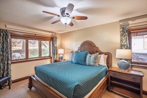 2 bedrooms, desk, iron/ironing board, free WiFi