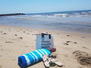 Una spiaggia nelle vicinanze