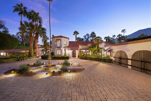 Exterior - Experience Old Hollywood Glamour! Movie Colony Estate! Pool! Tennis Court! (Palm Springs)