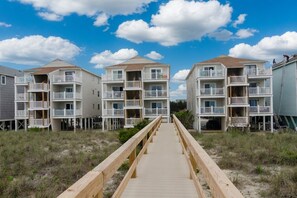 Exterior - 2 BR Oceanfront Condo Perfect for Relaxing (Carolina Beach)