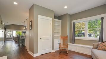 Cottage, 2 phòng ngủ, lò sưởi | 2 phòng ngủ, bàn ủi/dụng cụ ủi quần áo