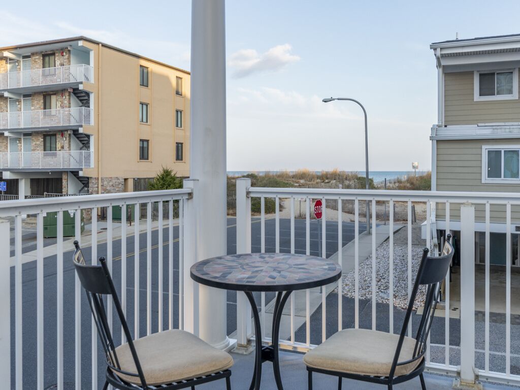 Unique 5BR, 4.5 bath single floor condominium with great ocean