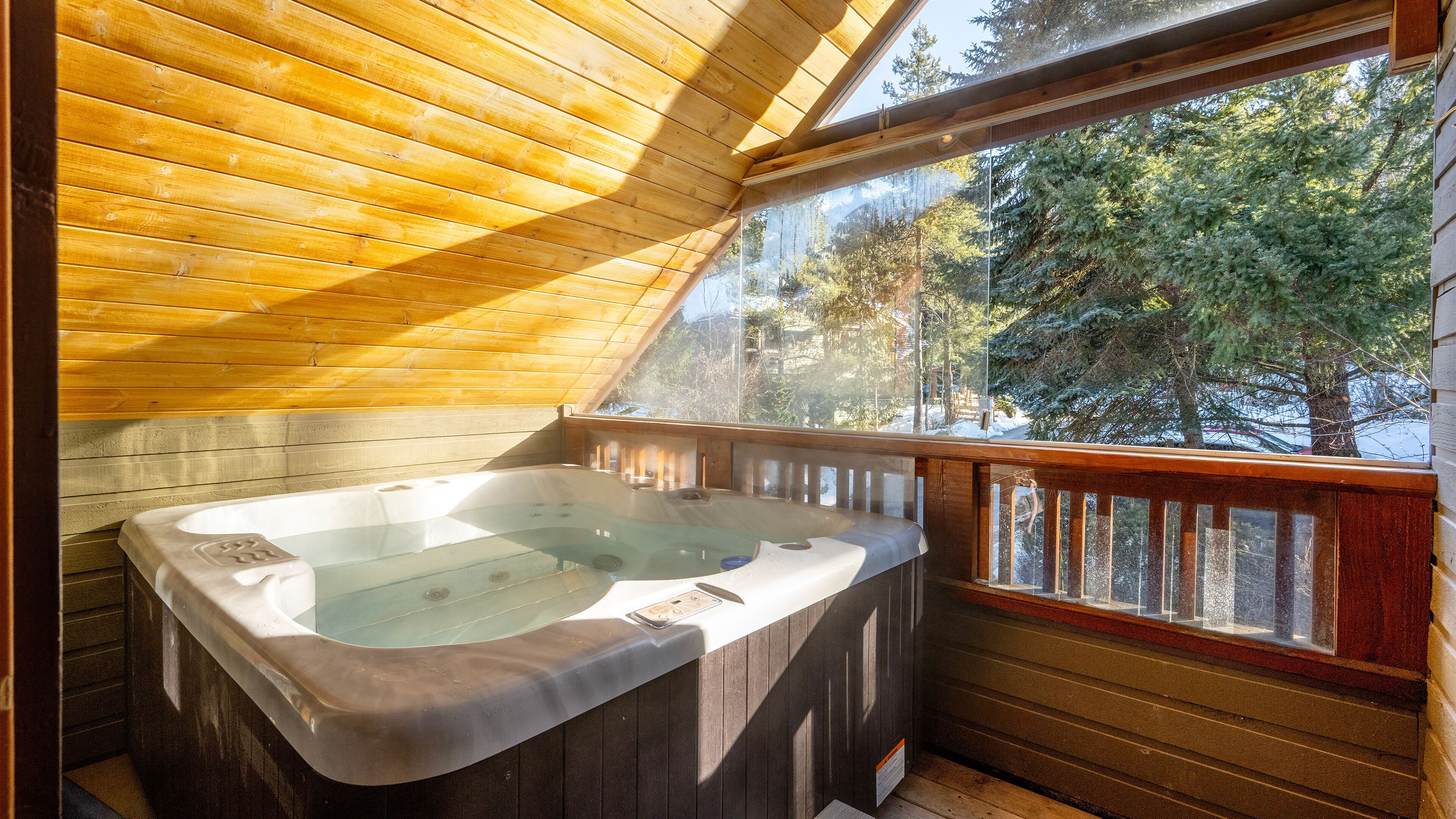 مغطس سبا داخلي