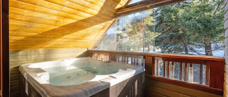 Bañera de hidromasaje interior