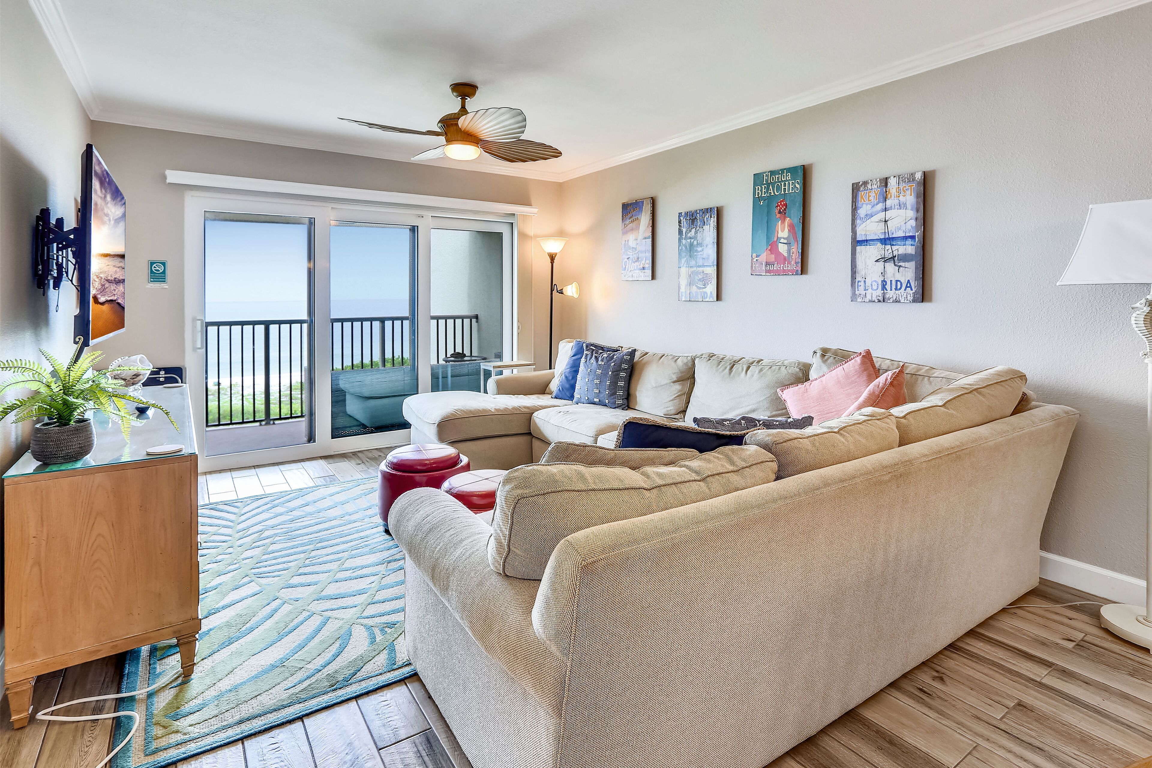 Land's End 405 building 11 Beautifully updated|Private beach front balcony!