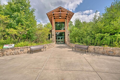 Deck, Hot Tub, Fire Pit: Rustic Cabin in Benezette
