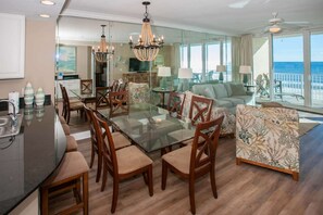 TV - San Carlos 402 ~ Pool, Sauna, Fitness + $400 in FREE Activities Daily ~ Zoo/Parasailing/Golf + More (Gulf Shores)