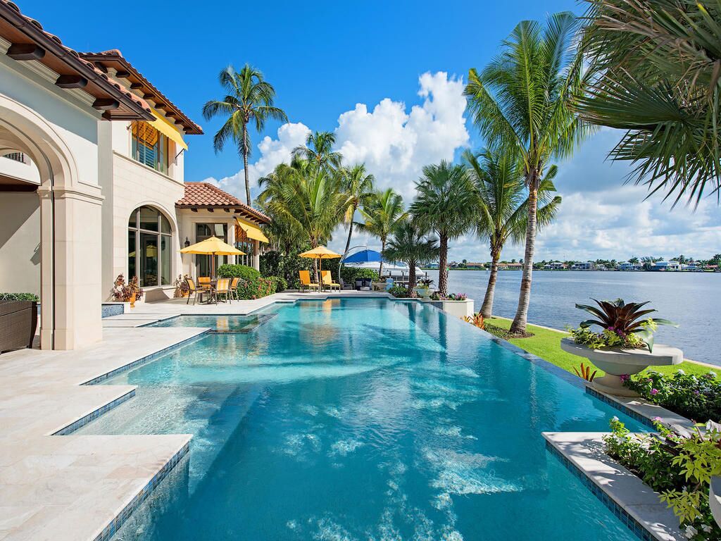 VISTA POINT ESTATE - Elite Waterfront Rental, Local Concierge Service