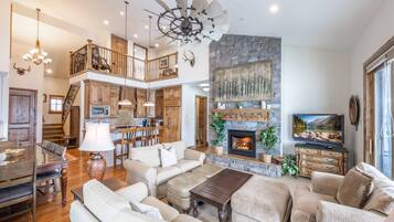 Smart TV, fireplace, video games