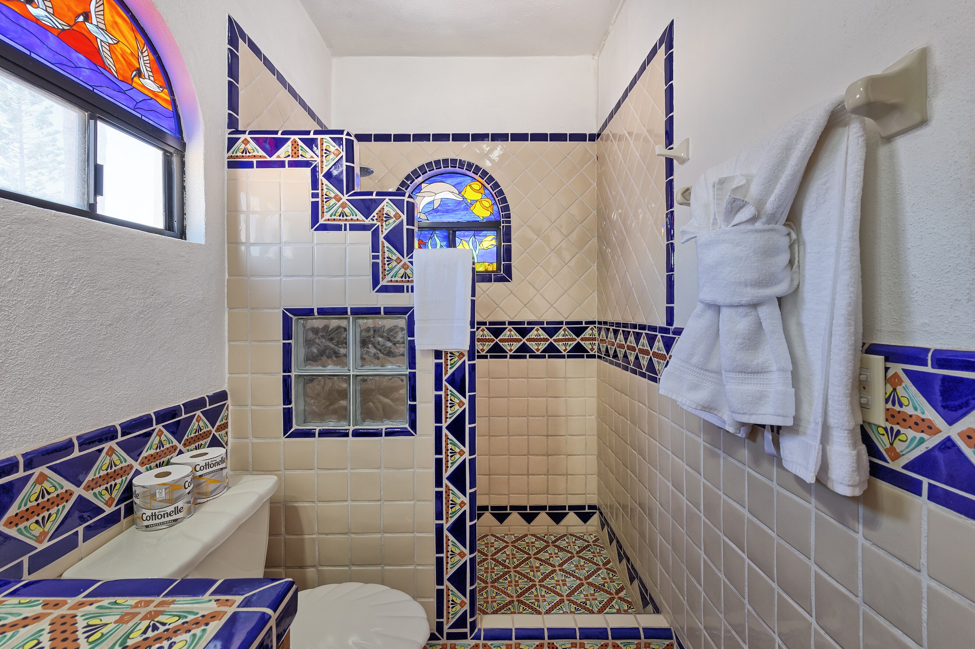 Douche, serviettes fournies