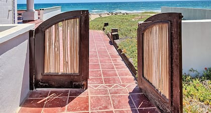 Casita de Paz: Cozy casita w/ private beach access and views in Las Conchas