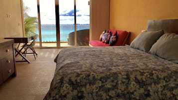 2 bedrooms, in-room safe, desk, iron/ironing board