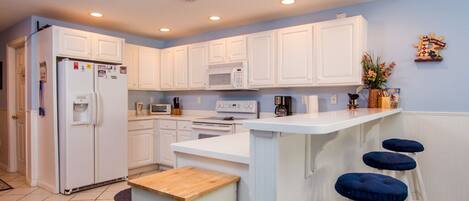 Microwave, dishwasher