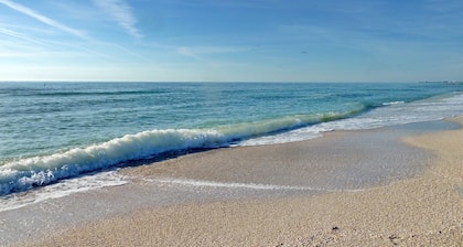 Las Brisas 202 Huge Balcony|Beautifully updated in 2021|BeachFront|3 Bedrooms