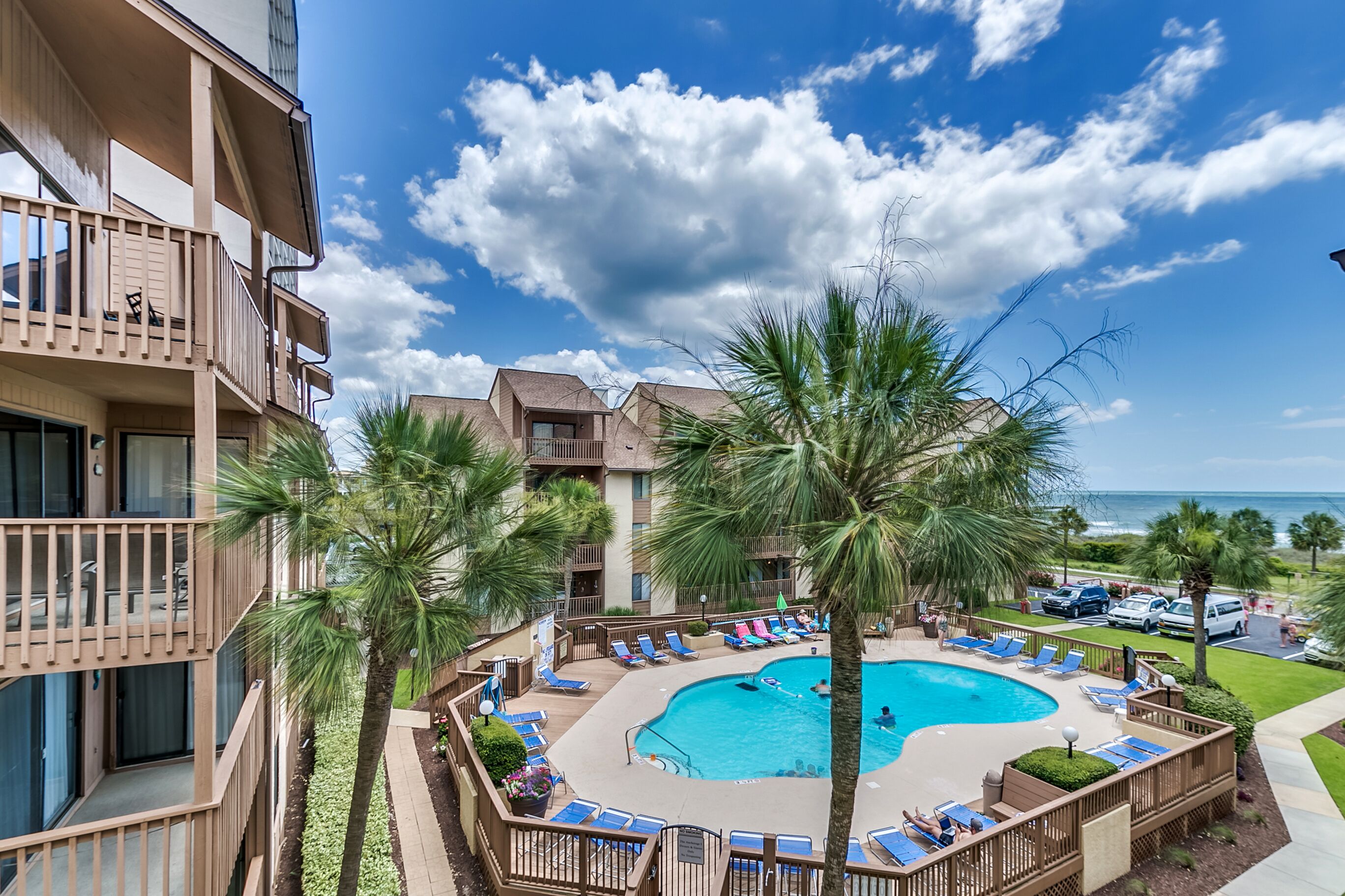 Remodeled Family Friendly Condo - Steps to the Beach! Close to Attractions!