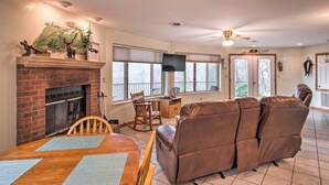 Unclassified image, 4 of 29, button - Pet-Friendly Apt w/ Views in Pisgah Nat’l Forest! (Burnsville)