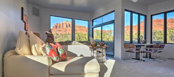 2-Acre Sedona Casita m / Deck & Red Rock Views!